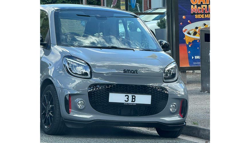 hyper private number plate 3B