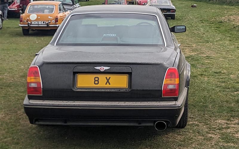hyper private number plate 8X