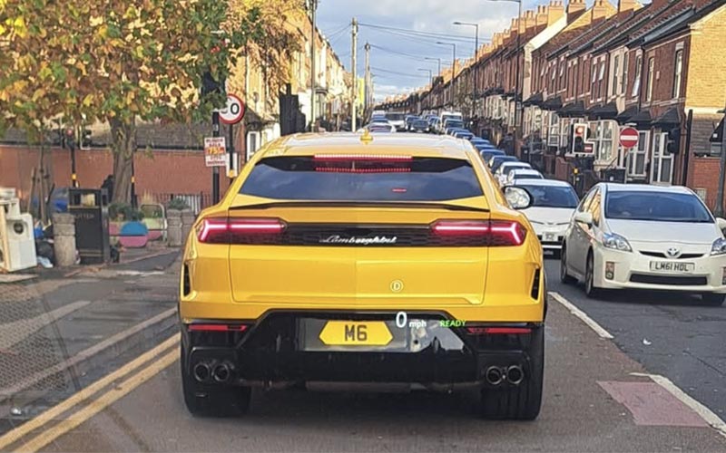 hyper private number plate M6