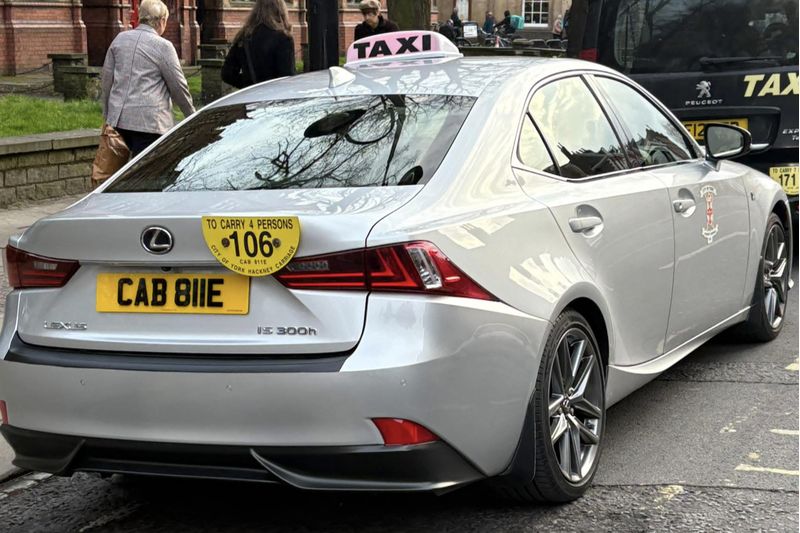 private number plates business CAB811E