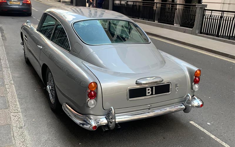 hyper private number plate B1